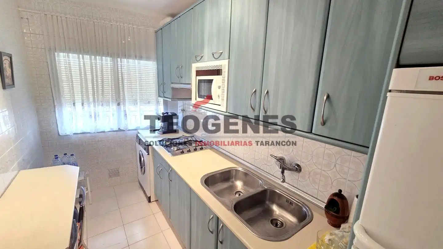 Kitchen of Houses for sale in Villarejo de Fuentes  with Terrace and Furnished