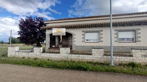 Foto 3 de Casa o chalet en venta en Calle Bañeza, -1, Quintana del Marco, León