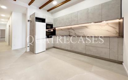Kitchen of Flat for sale in  Barcelona Capital  with Heating, Furnished and Oven