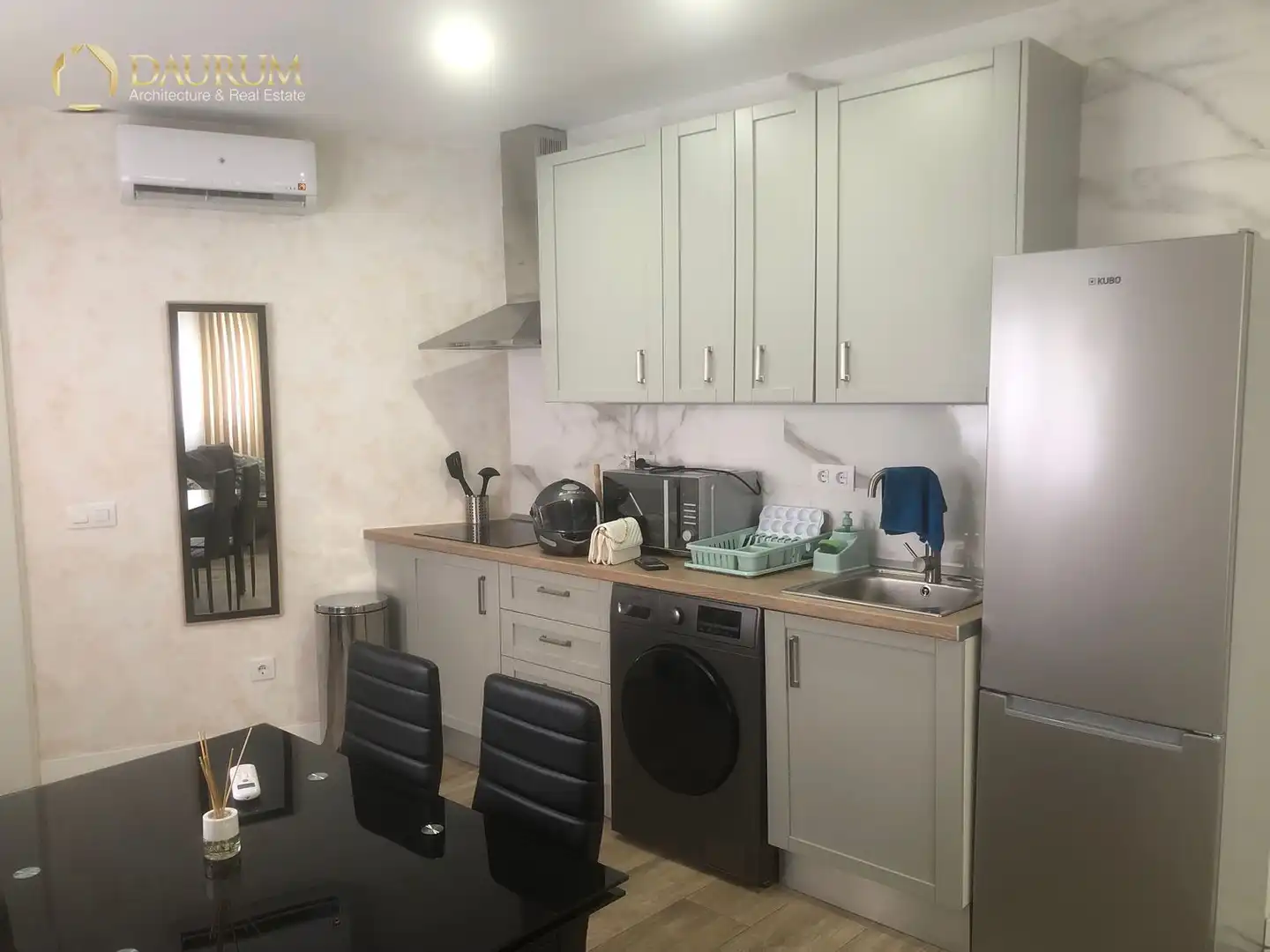 Cocina de Apartamento en venta en San Sebastián de los Reyes con Aire acondicionado, Calefacción y Amueblado