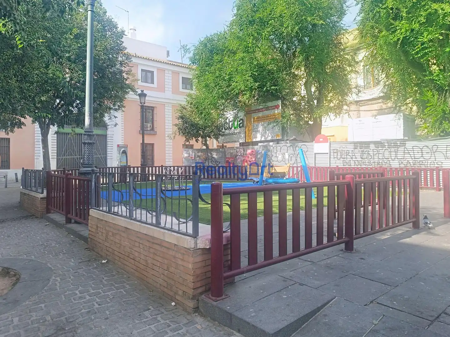 Exterior view of Flat for sale in Sevilla