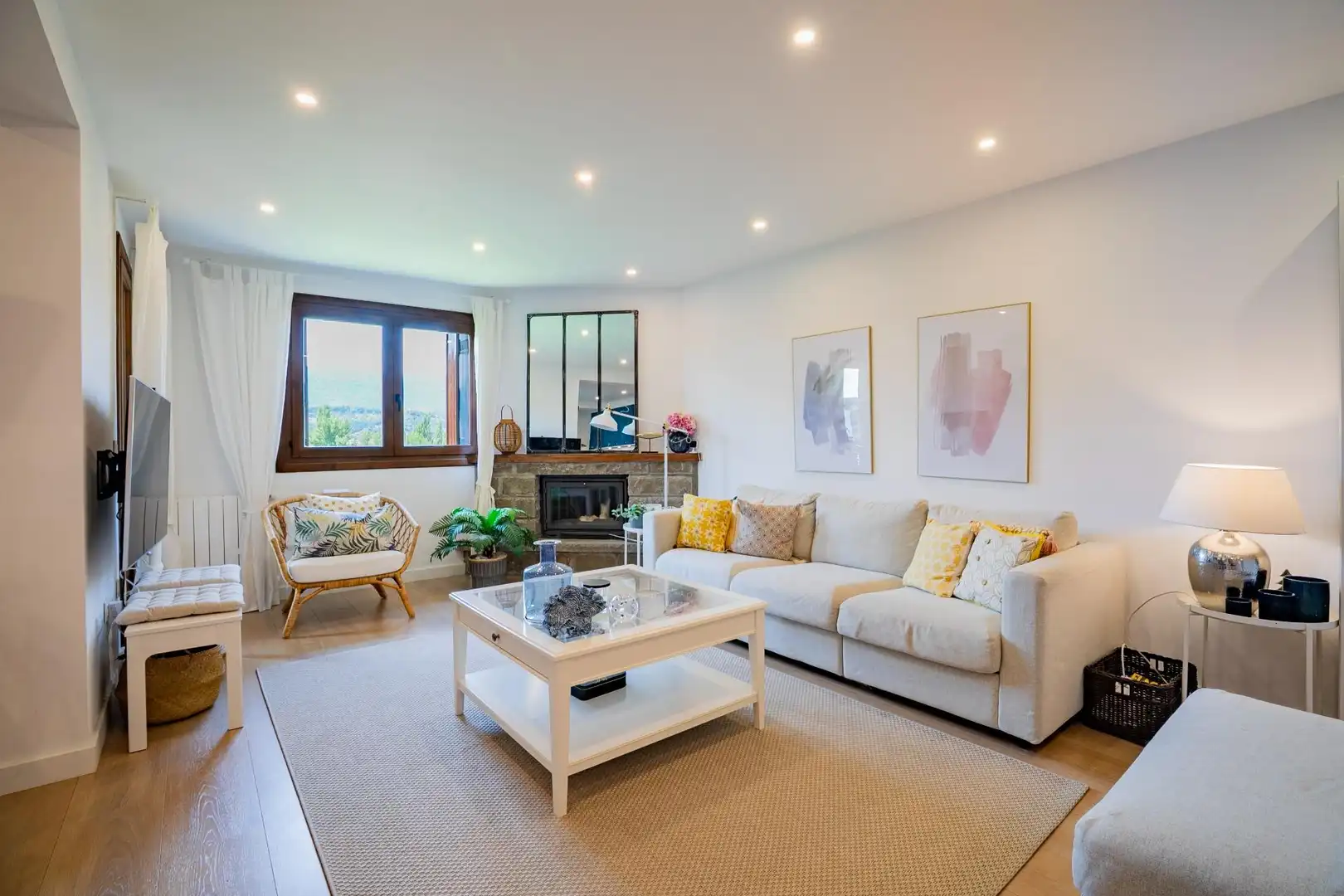 Sala de estar de Casa o chalet en venta en Sabiñánigo con Calefacción, Jardín privado y Terraza