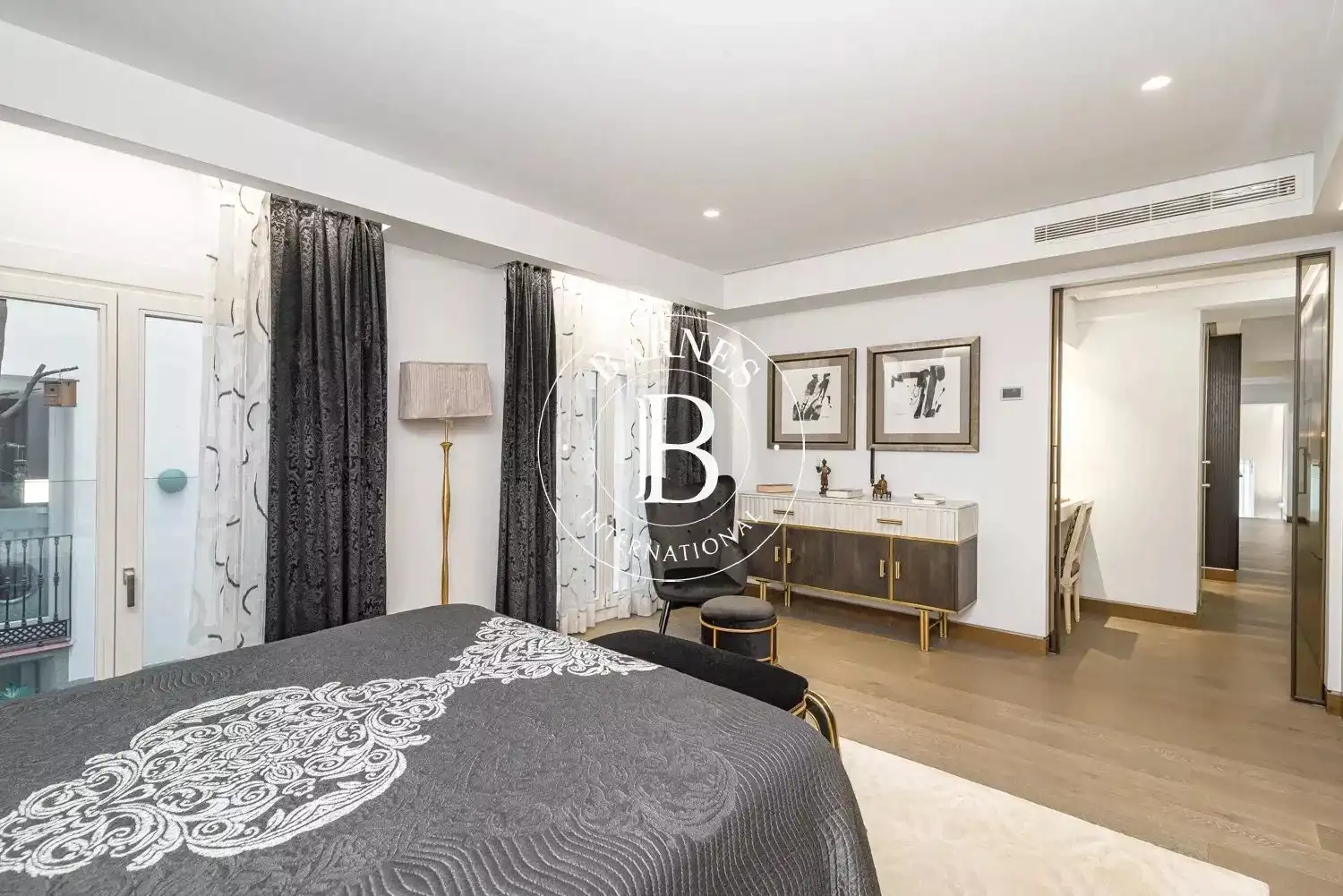 Bedroom of Flat for rent in Madrid  with Air Conditioner, Heating and Swimming Pool