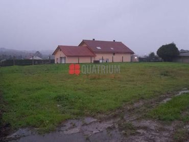 Wohnbaugrundstück zum Verkauf in Avión