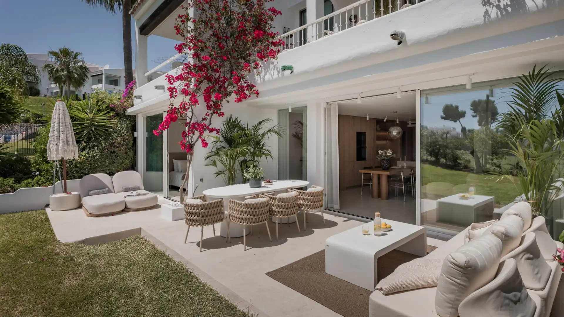 Apartament amb piscina en venda a Nueva Andalucía, imagen 2