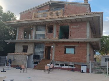 Xalet amb balcó en venda a Ribera de Molina - Torrealta