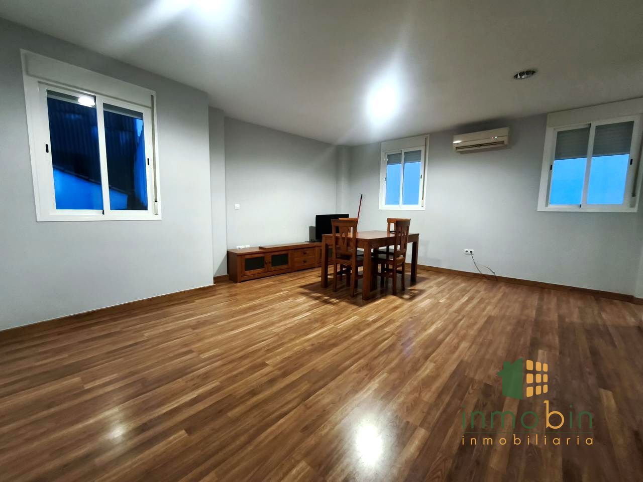 Sala d'estar de Pis en venda en Don Benito amb Aire condicionat i Terrassa