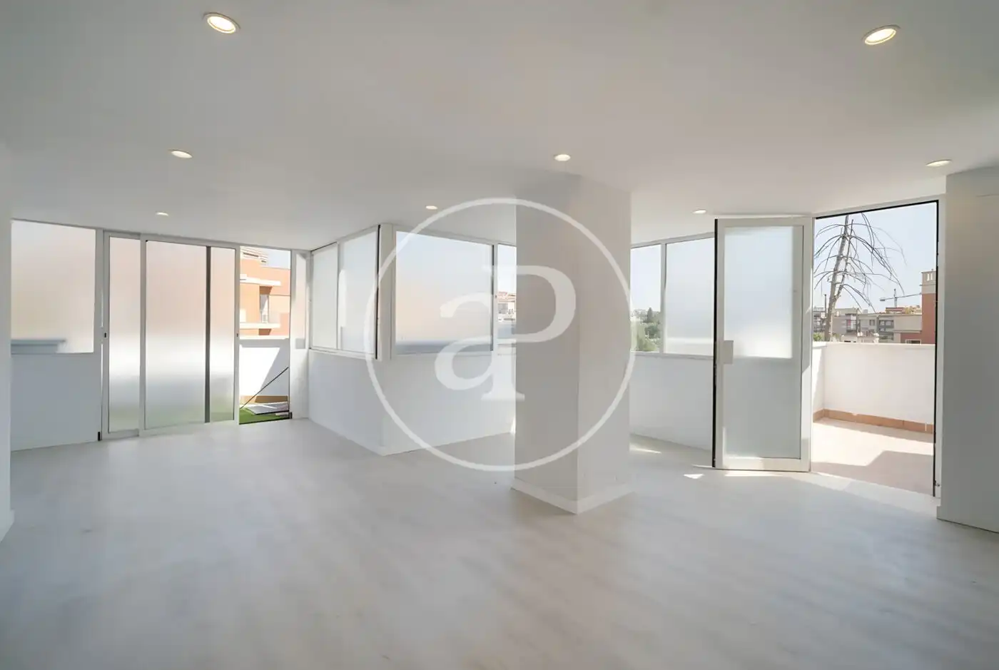 Sala de estar de Dúplex en venta en Barcelona con Aire acondicionado, Calefacción y Terraza