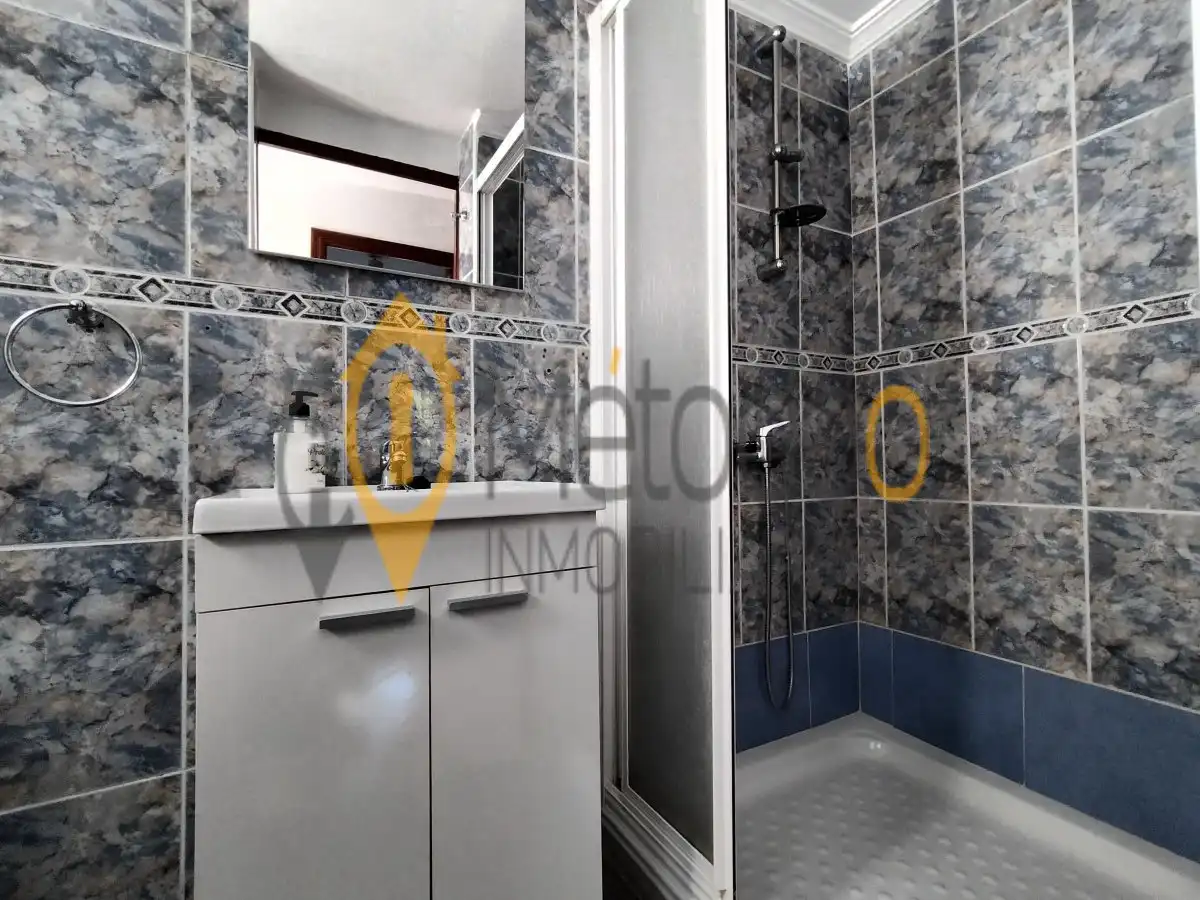 Bathroom of Detached homes for sale in Sevilla  with Air Conditioner and Terrace