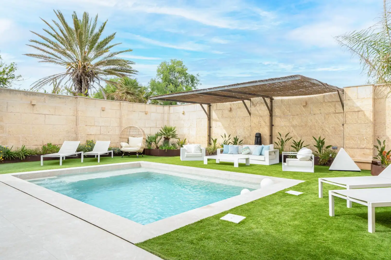 Swimming pool of Houses for sale in  Palma de Mallorca  with Air Conditioner, Heating and Private garden