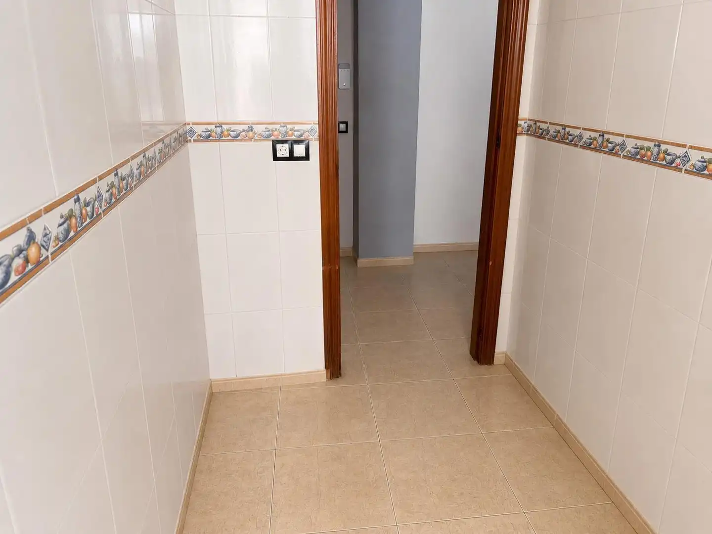 Piso en venta en Almería con Balcón y Alarma