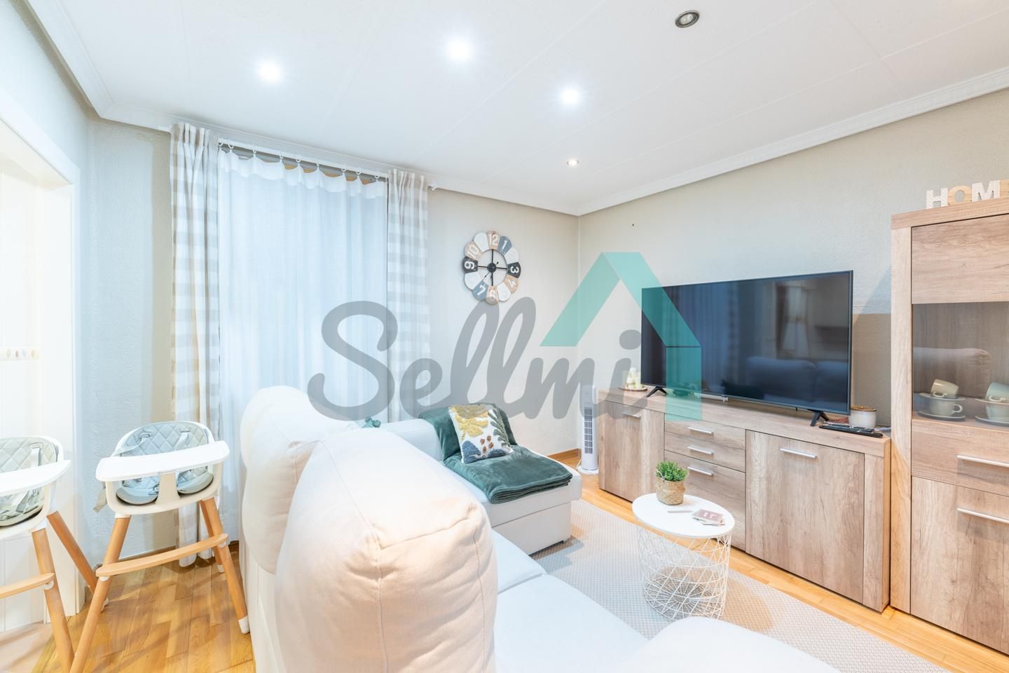 Living room of Flat for sale in Mieres (Asturias)  with Heating, Parquet flooring and Storage room