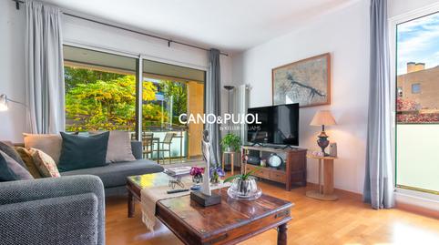 Foto 2 de Piso de alquiler en Josep Tarradellas, Turó de Can Mates, Barcelona