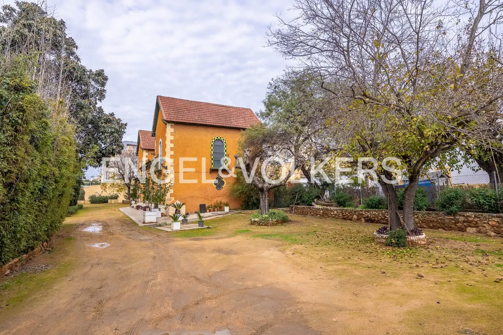 Vista exterior de Casa o chalet en venta en Alcalá de Guadaira con Calefacción