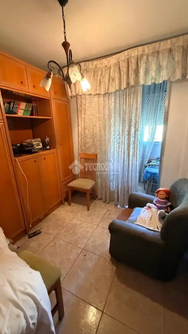 Dormitori de Pis en venda en Villaverde