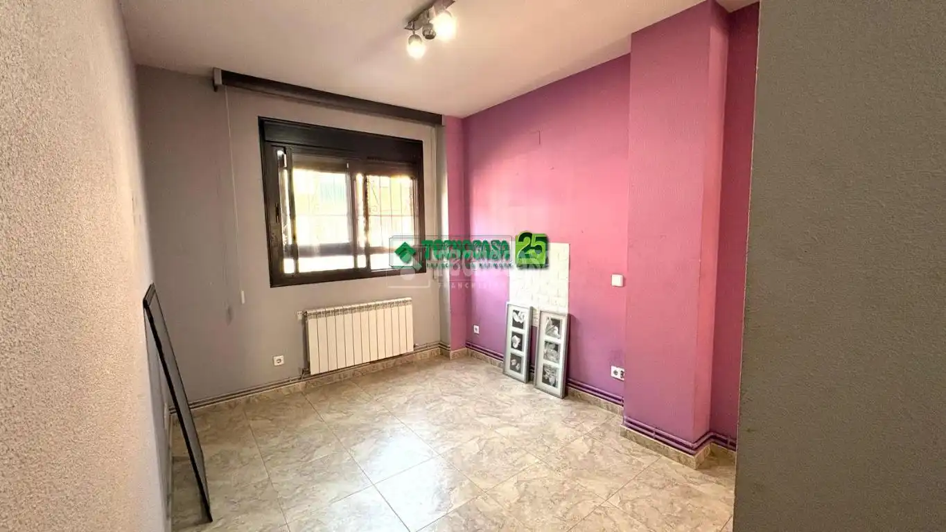 Habitación de Piso en venta en Yuncler con Aire acondicionado y Calefacción