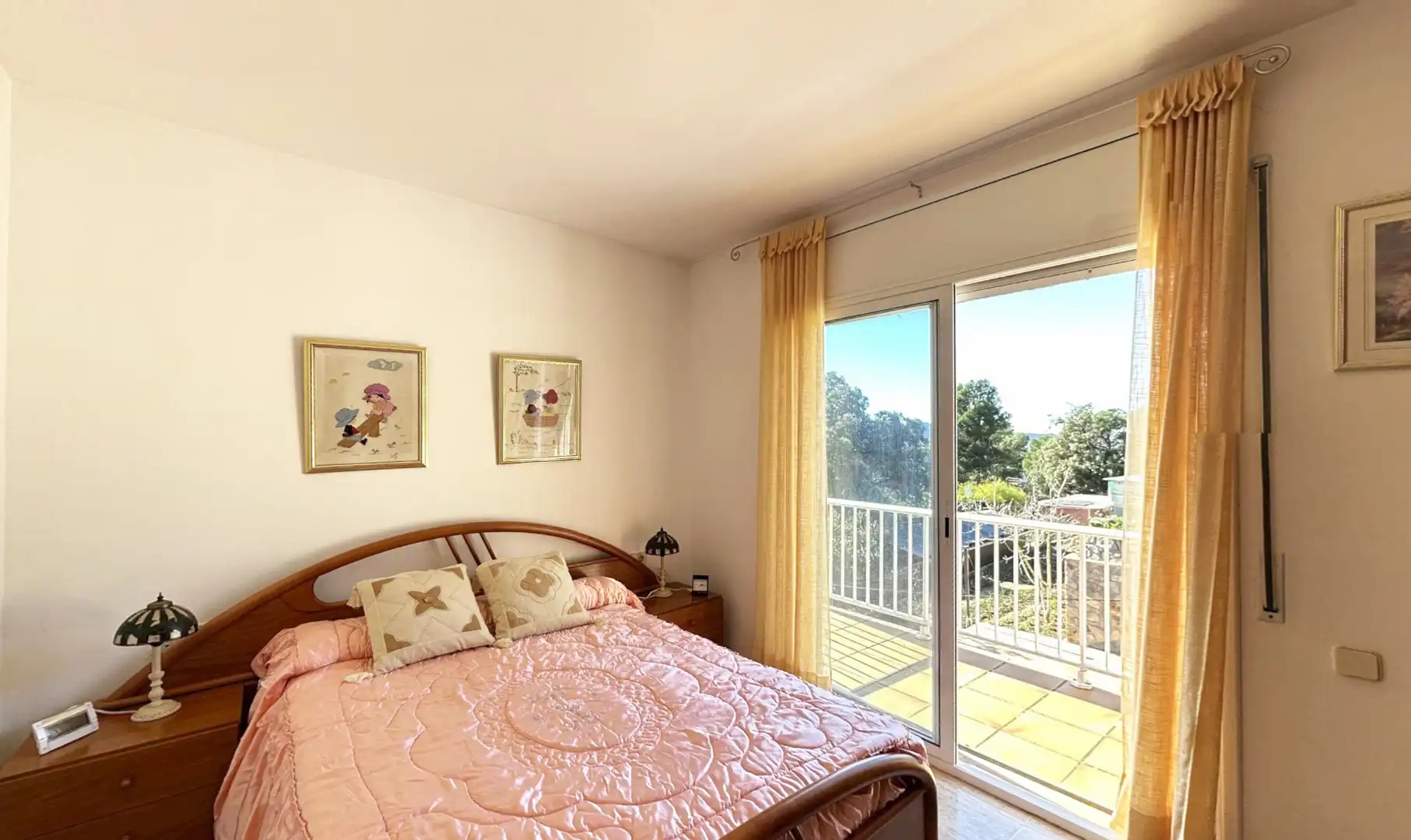 Dormitori de Casa o xalet en venda en La Roca del Vallès amb Calefacció, Jardí privat i Terrassa