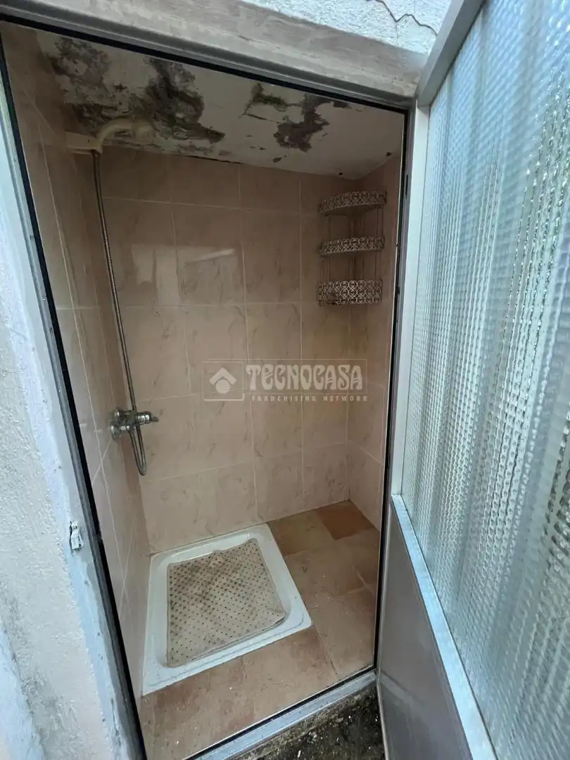 Baño de Casa adosada en venta en Baeza con Aire acondicionado y Jardín privado