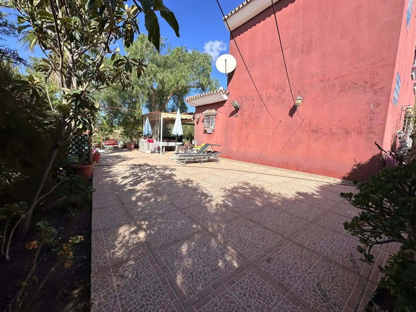 Terrassa de Finca rústica en venda en Marbella amb Aire condicionat, Calefacció i Jardí privat