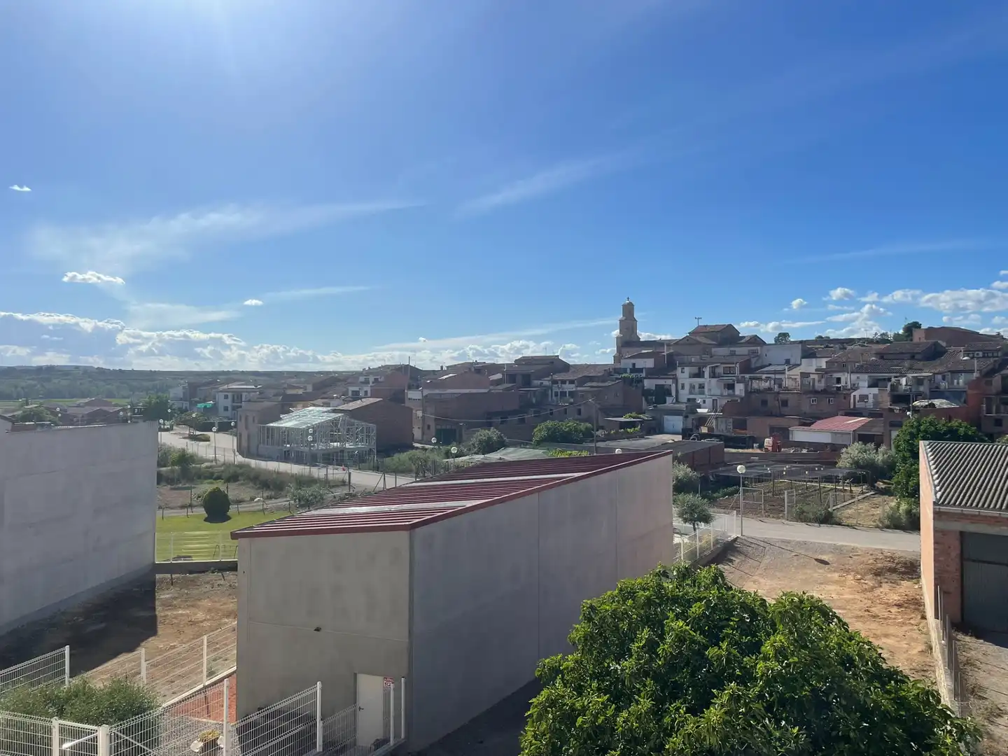 Vista exterior de Casa o xalet en venda en Albesa amb Terrassa i Balcó
