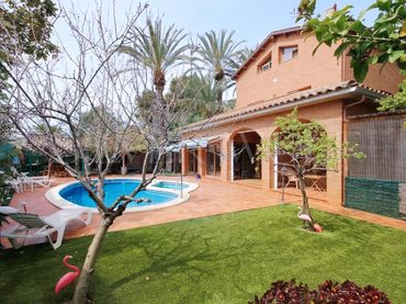 Casa con piscina in vendita a Bellamar