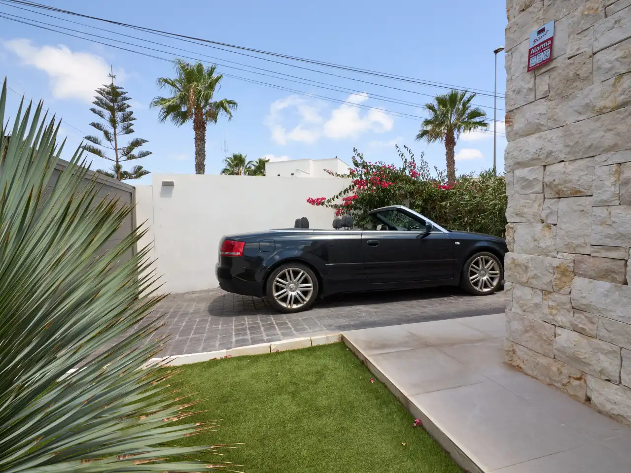 Vista exterior de Casa o chalet en venta en Orihuela con Aire acondicionado, Calefacción y Jardín privado