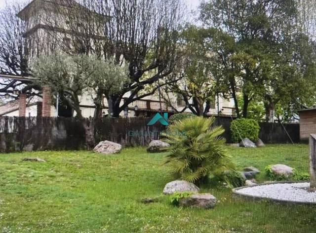 Local comercial en Alquiler en Can Font - Ca n'Avellaneda