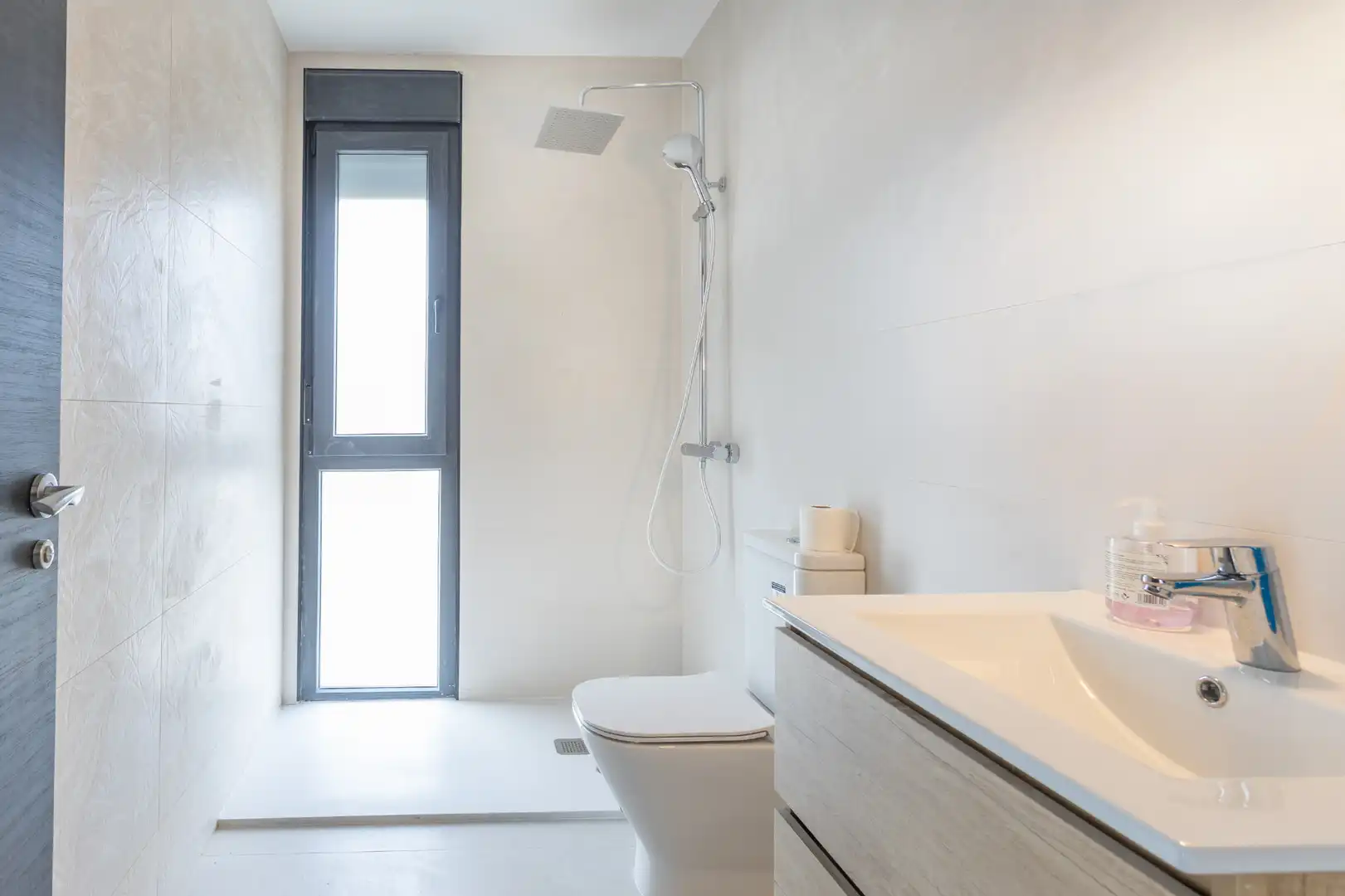 Bathroom of Houses for sale in Brunete, Madrid
