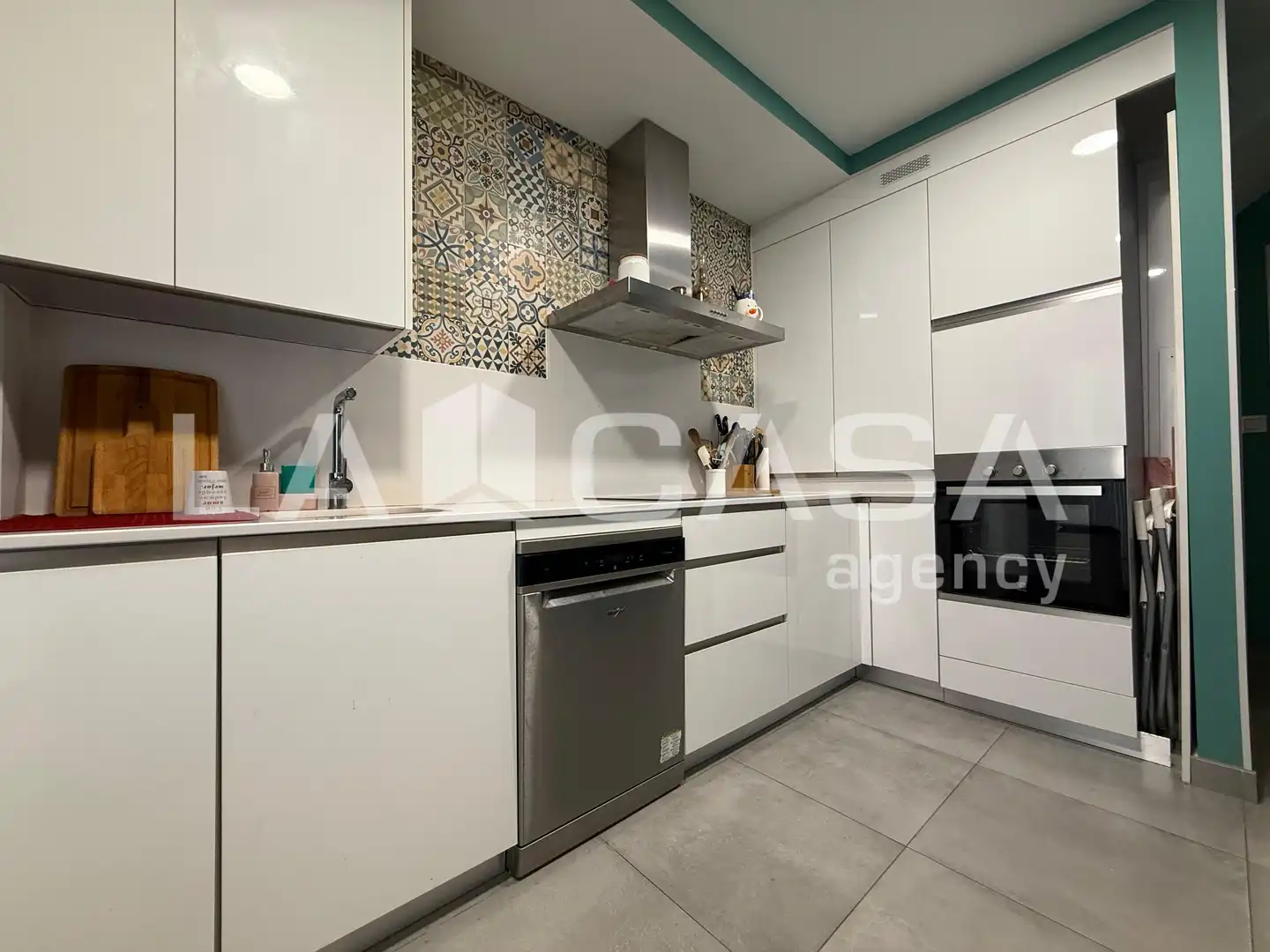 Cocina de Casa adosada en venta en Dos Hermanas con Aire acondicionado y Piscina