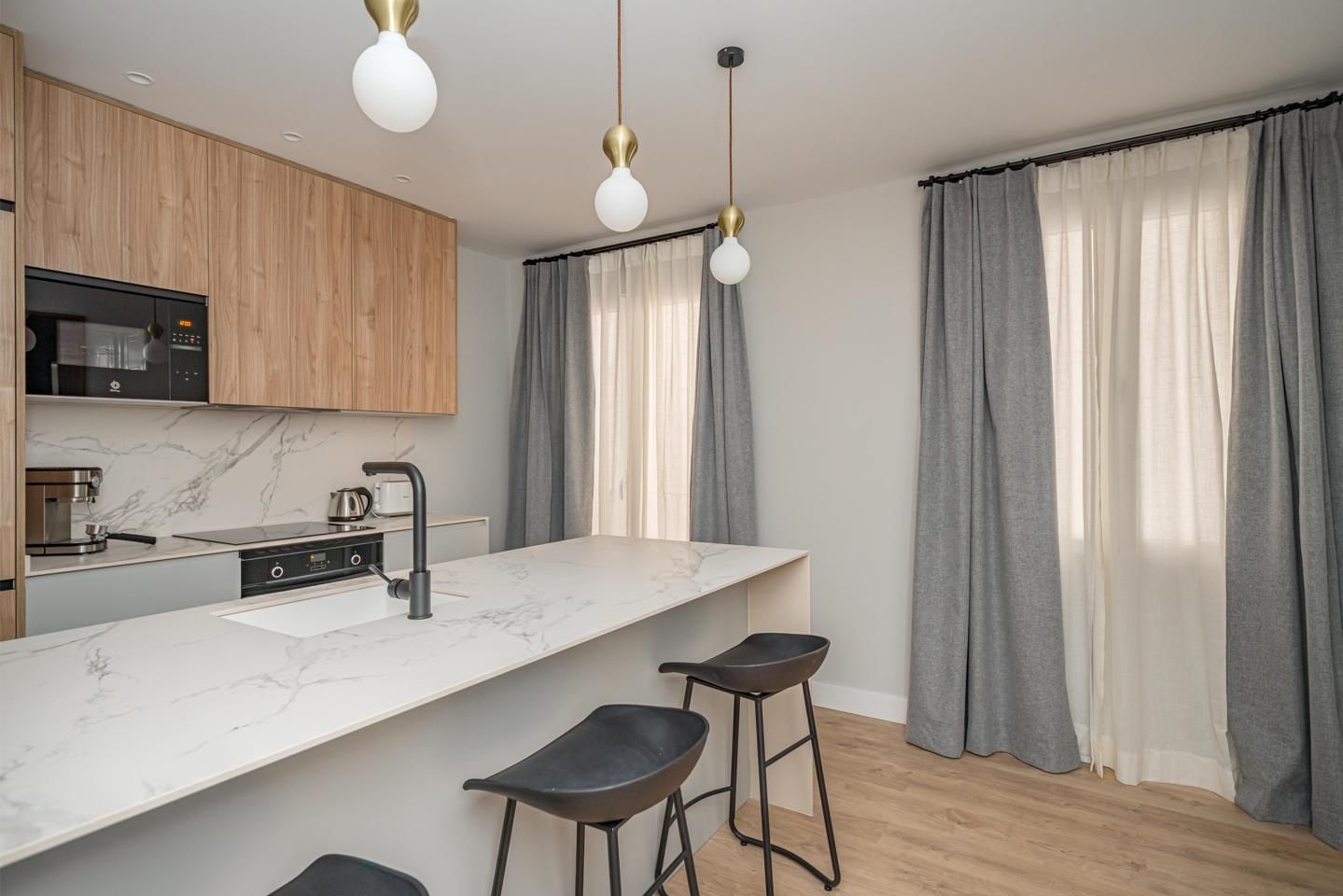 Kitchen of Flat for sale in  Madrid Capital  with Air Conditioner and Furnished