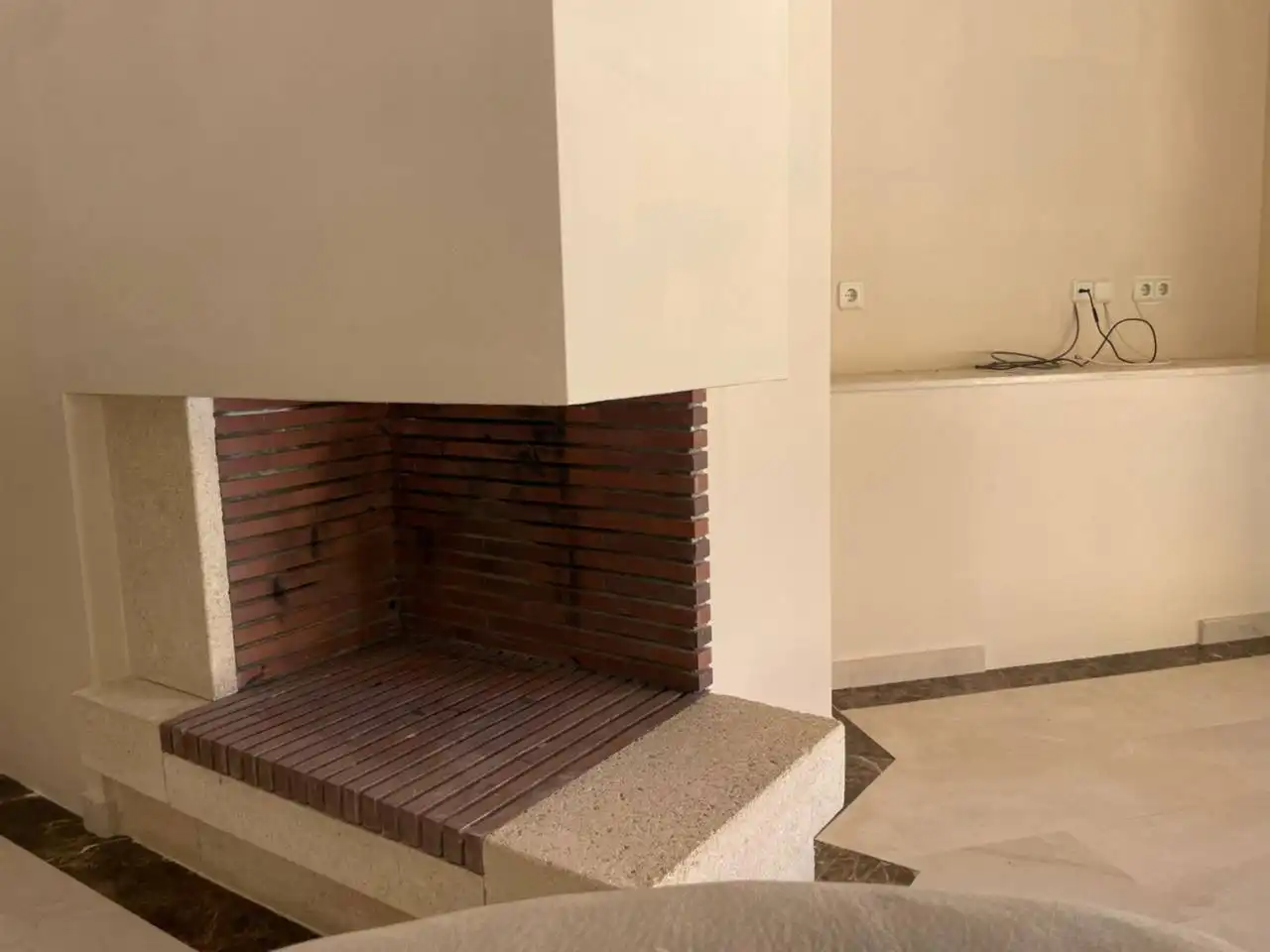 Einfamilien-Reihenhaus zum Verkauf in Cartagena mit Klimaanlage, Privatgarten und Terrasse