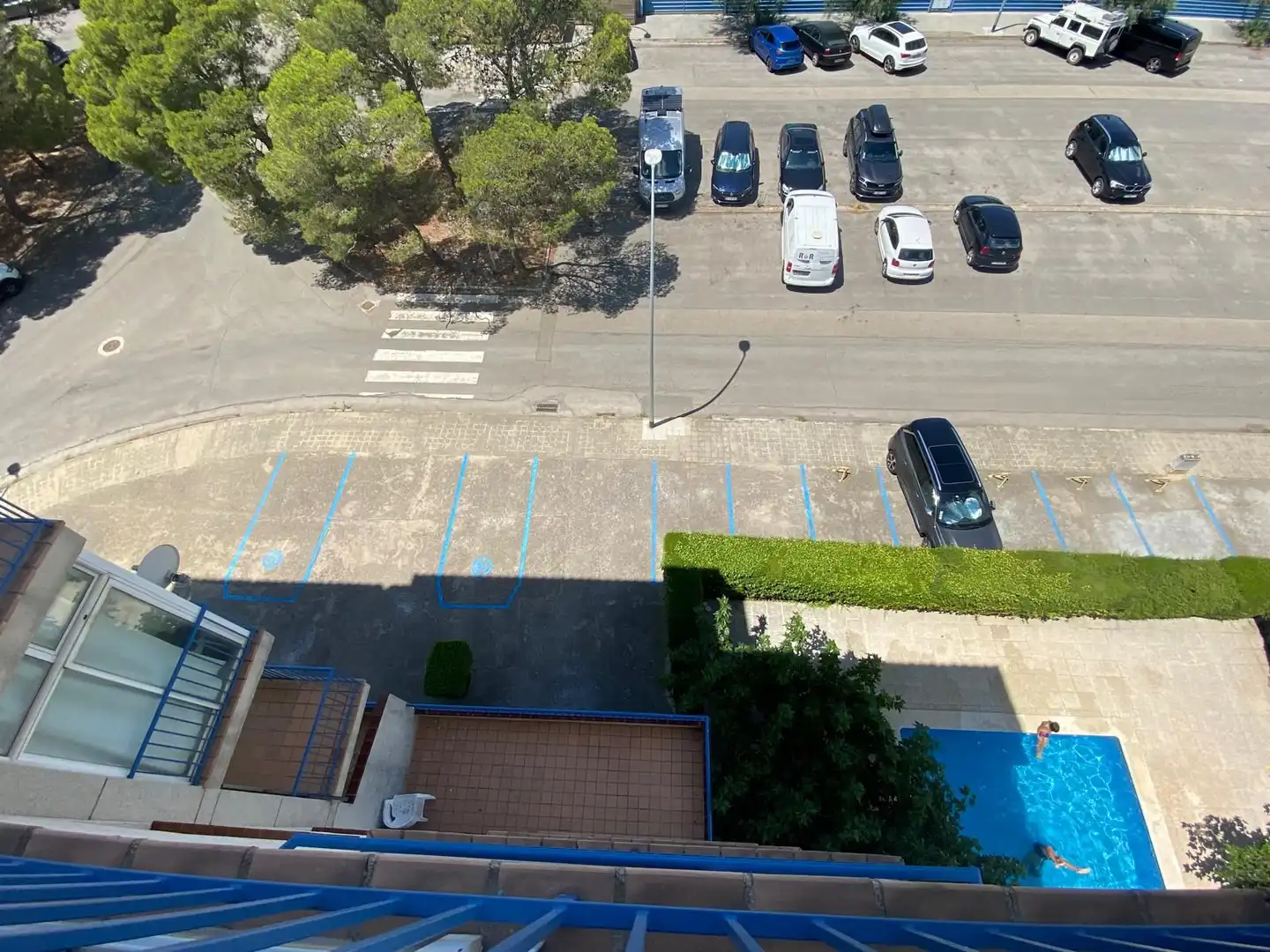 Parking de Piso en venta en Roses con Terraza, Piscina y Amueblado