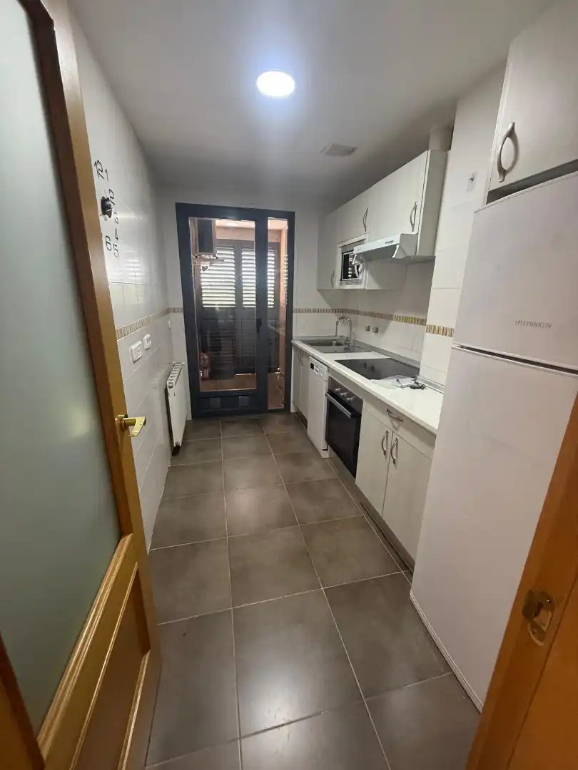 Cuina de Pis en venda en Ciudad Real amb Calefacció, Parquet i Traster