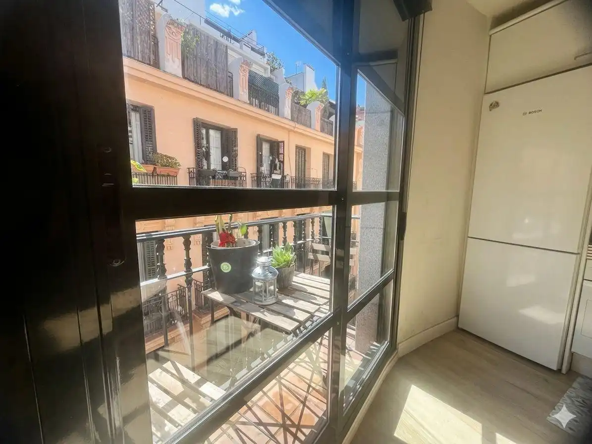 Terraza de Piso de alquiler en Madrid con Calefacción, Amueblado y Balcón
