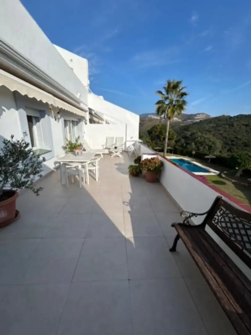 Piso con piscina en venta en Avenida Tomás Pascual 22