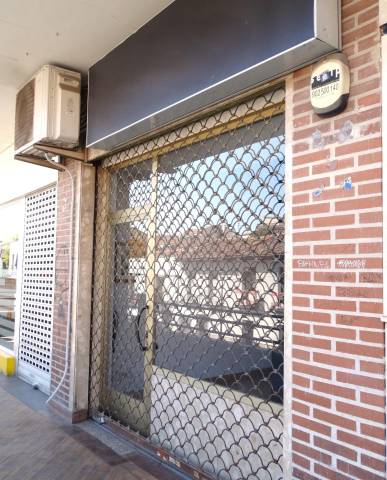 Local comercial en Alquiler en Centro