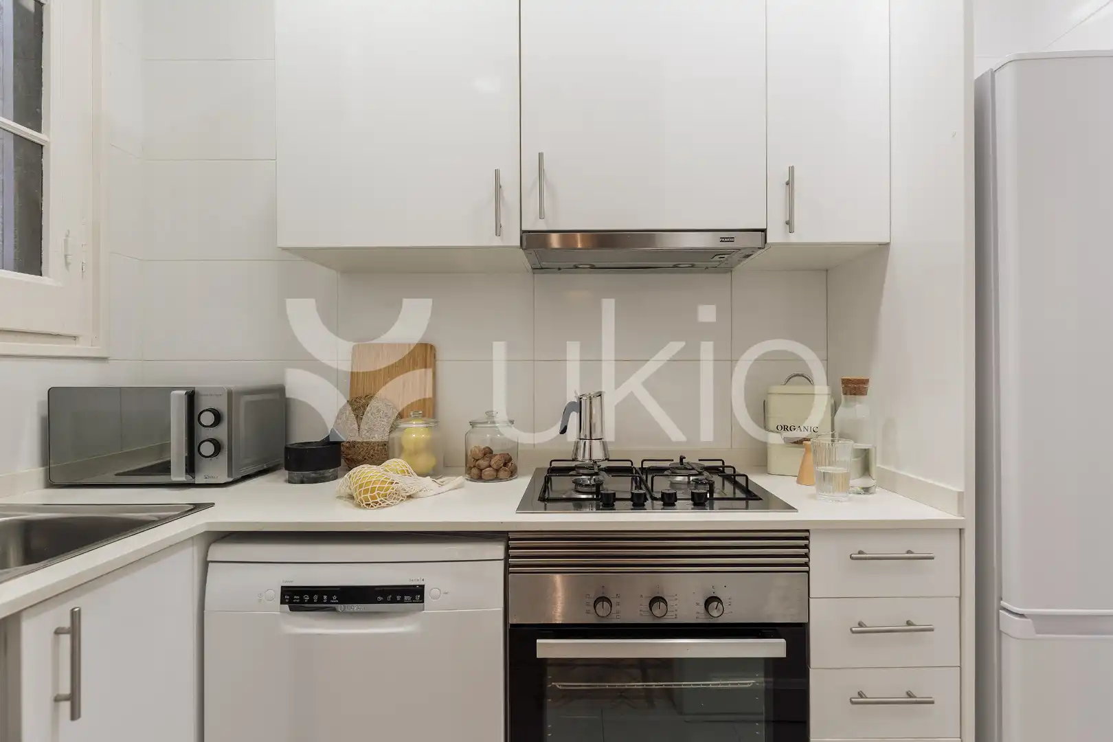 Apartamento con terraza en alquiler en Carrer de Viladomat, imagen 3