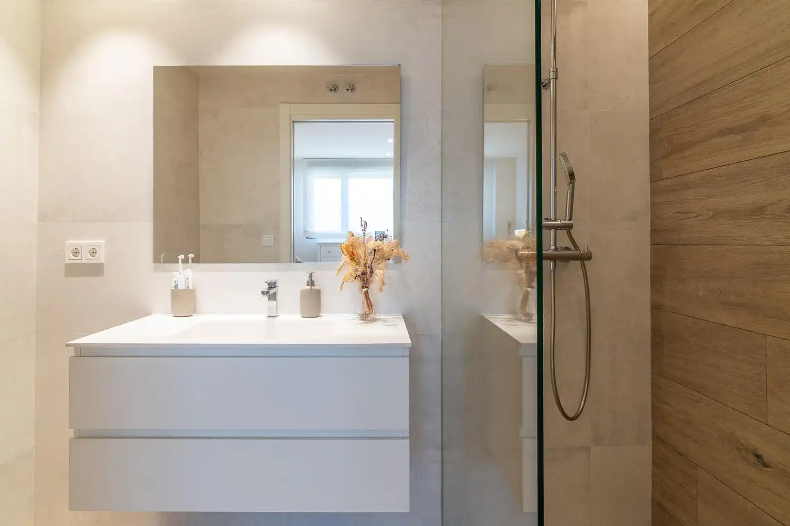 Bathroom of Flat for sale in Aranguren  with Air Conditioner, Heating and Terrace