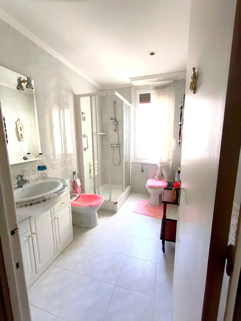 Baño de Piso en venta en Getxo  con Amueblado y Balcón