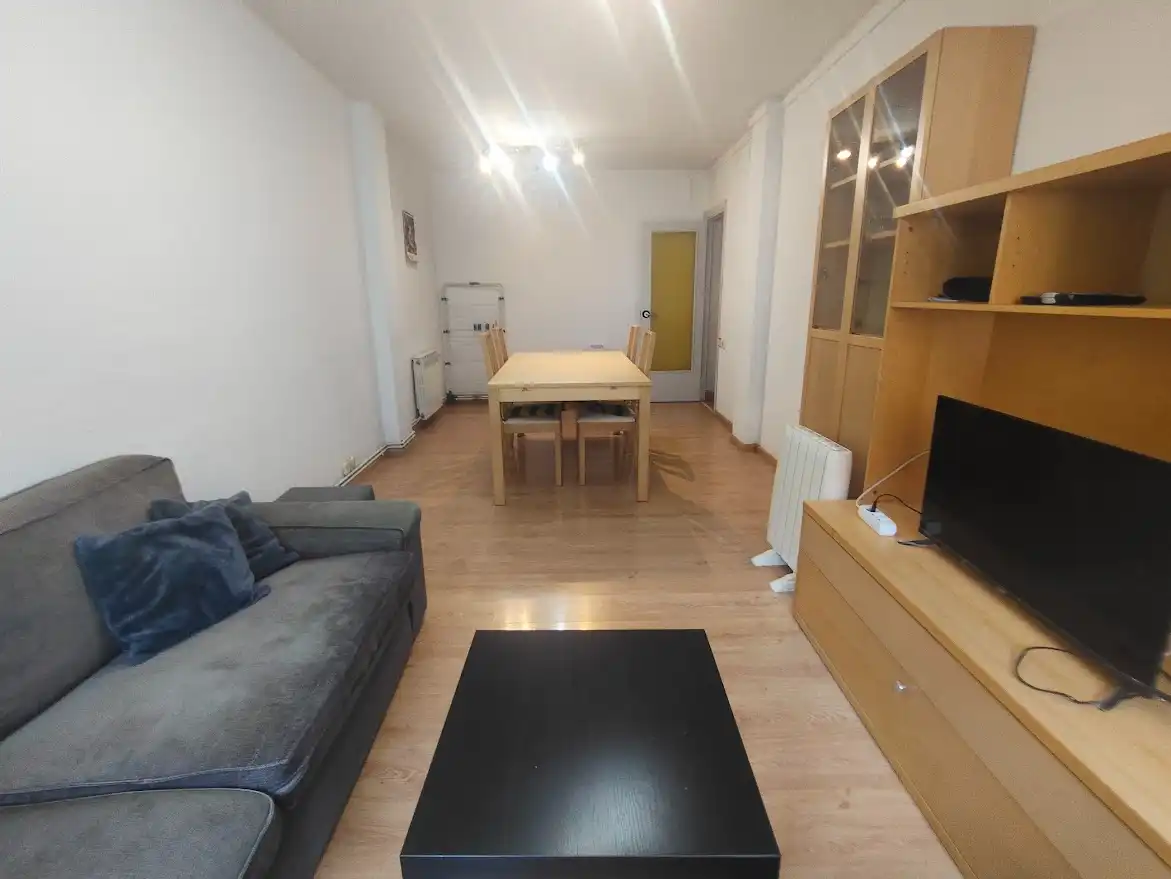 Wohnung zur Miete in Lleida mit Heizung, Möbliert und Ofen
