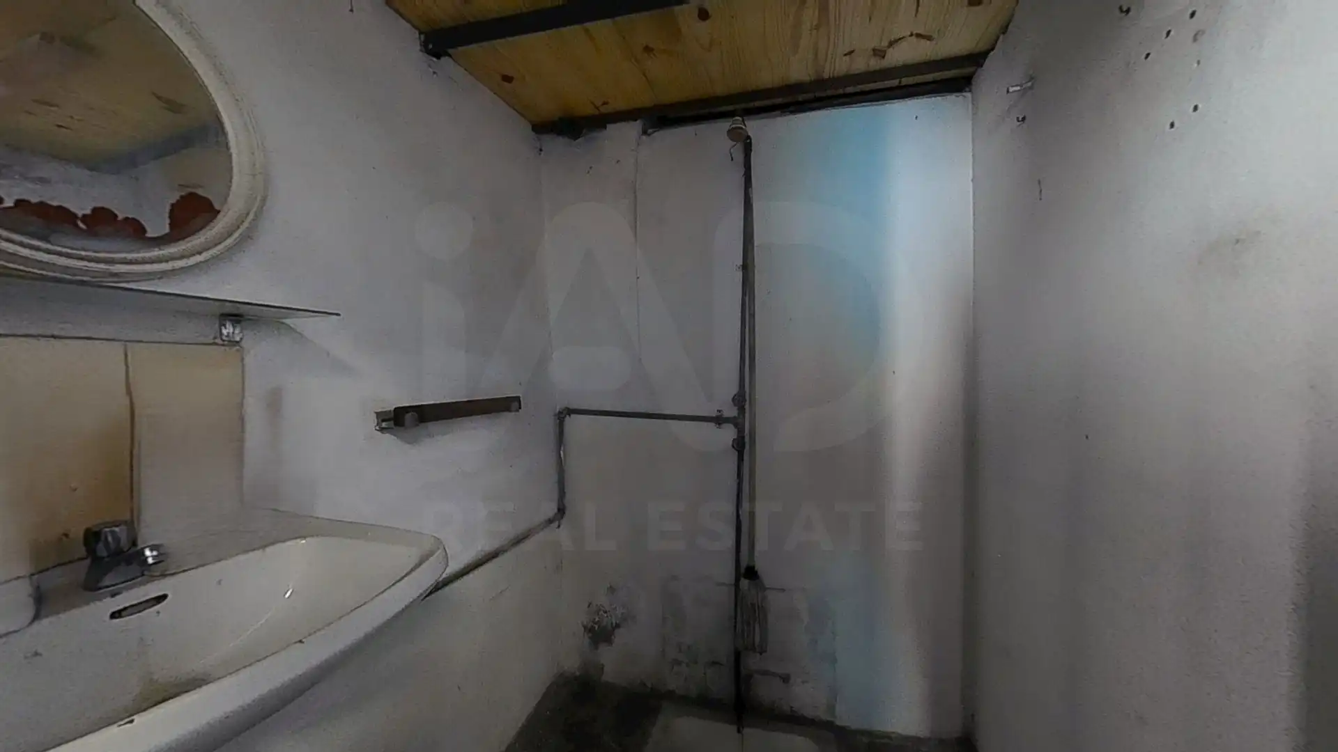 Local comercial en venta en Ayuntamiento - Barrio Alto, imagen 2
