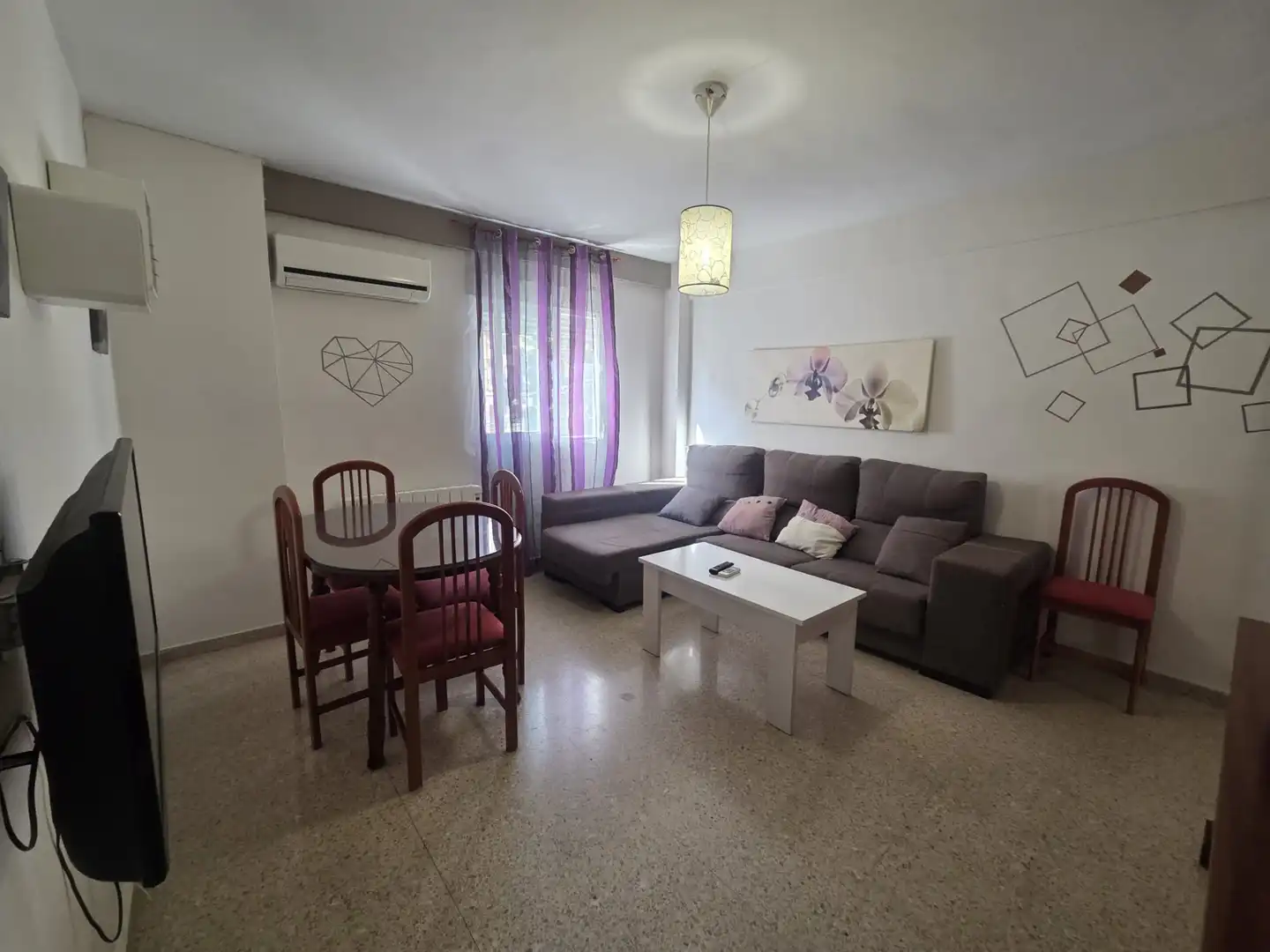Sala de estar de Piso de alquiler en Granada con Aire acondicionado, Calefacción y Amueblado