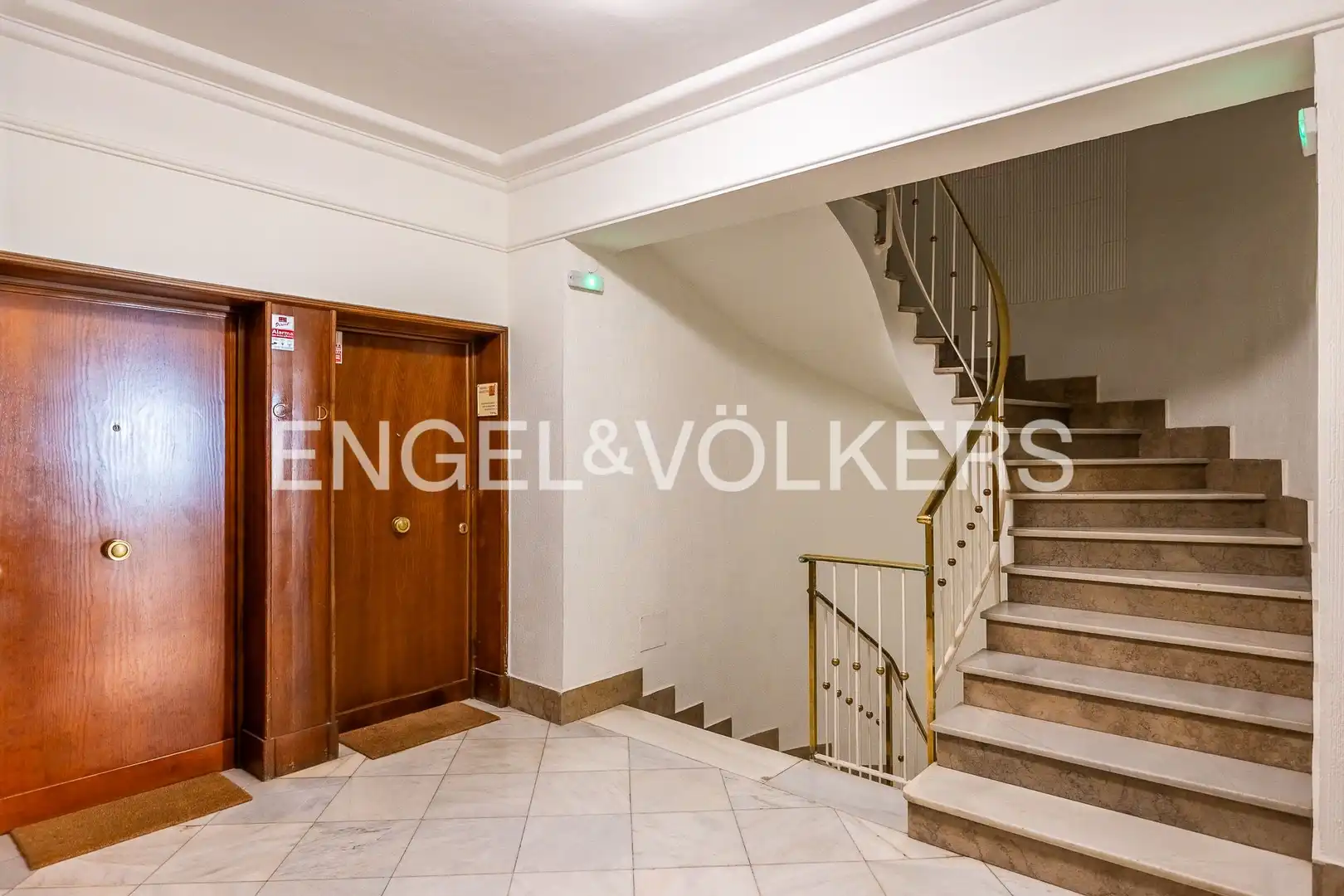 Wohnung zur Miete in Sevilla mit Klimaanlage, Heizung und Parkett