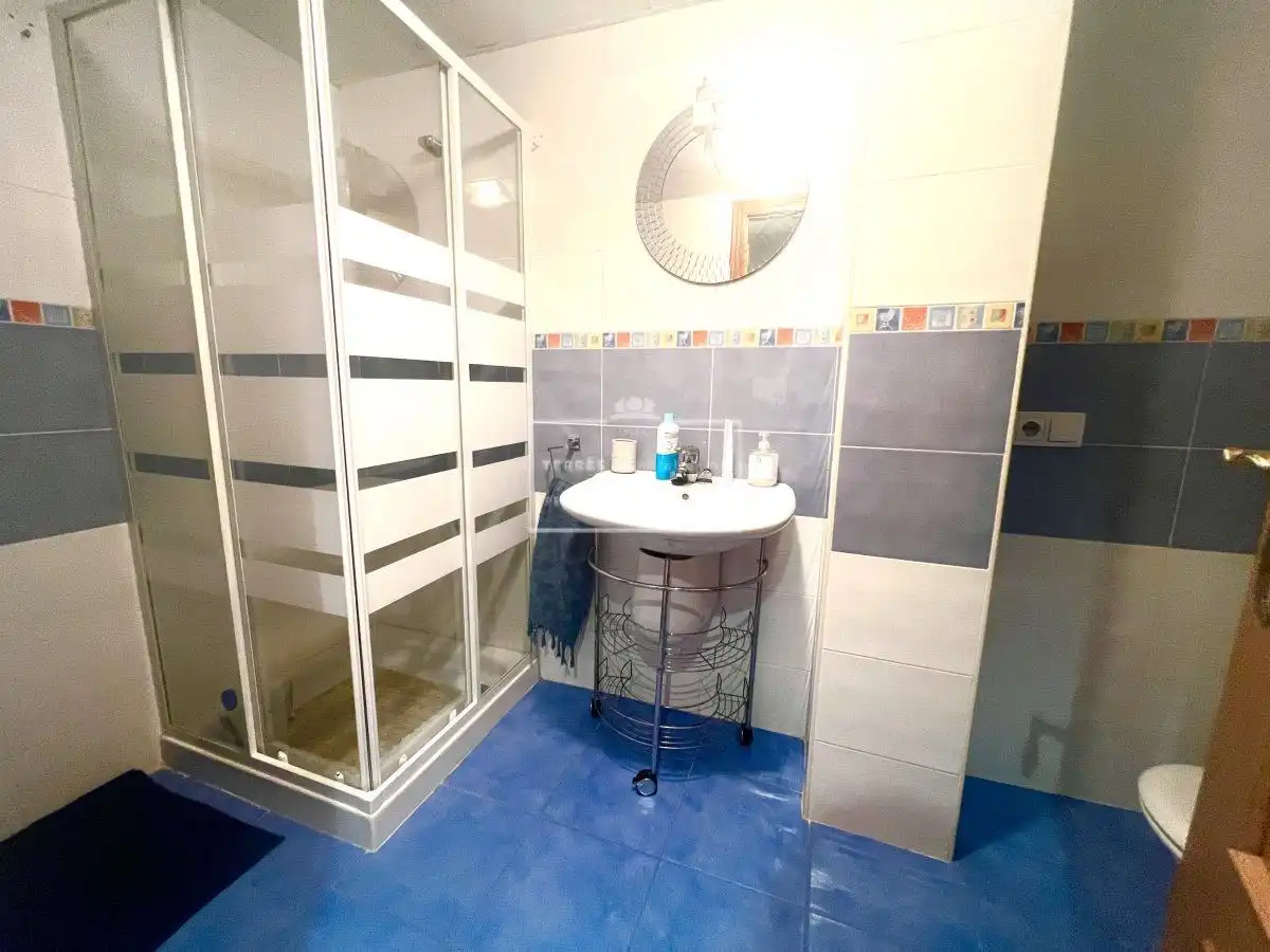 Baño de Piso en venta en Castellón de la Plana / Castelló de la Plana con Aire acondicionado, Calefacción y Terraza