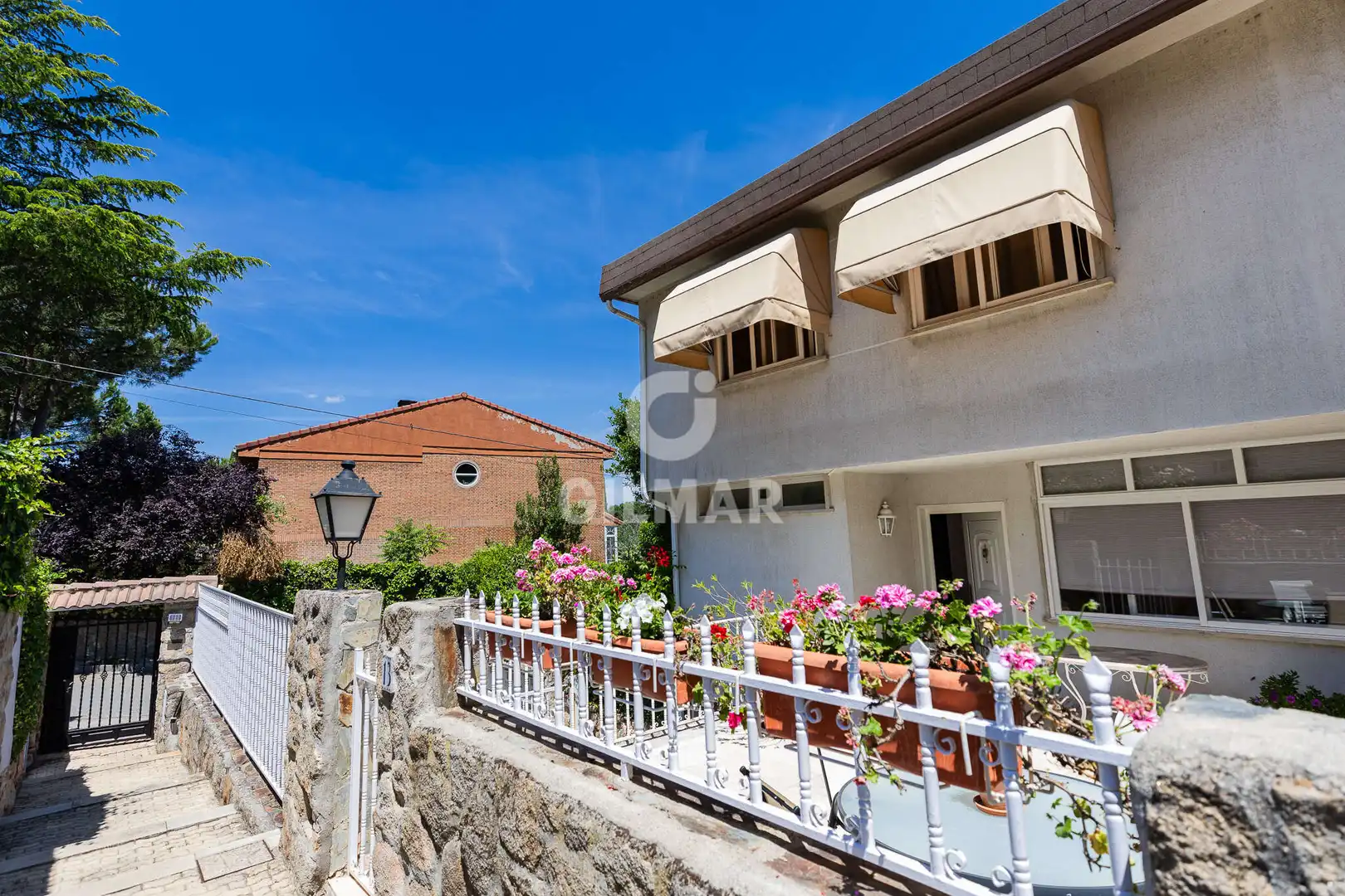 Exterior view of Detached homes for sale in Galapagar  with Heating, Private garden and Swimming Pool