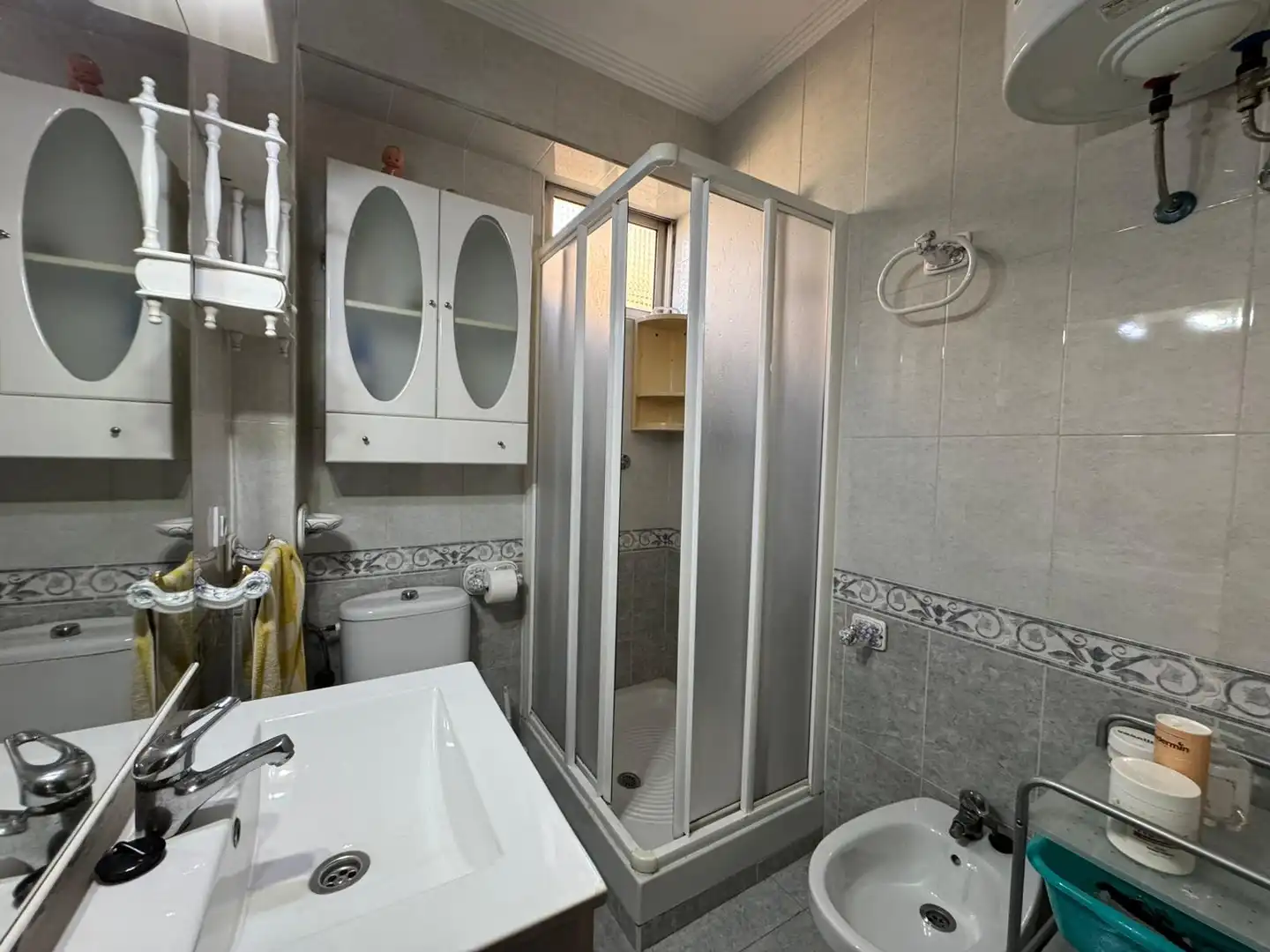 Baño de Piso en venta en Sevilla con Terraza