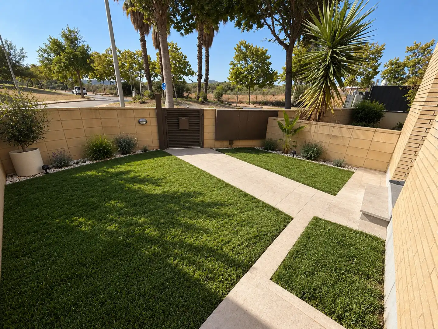 Jardín de Casa o chalet en venta en Vilanova i la Geltrú con Aire acondicionado, Calefacción y Jardín privado