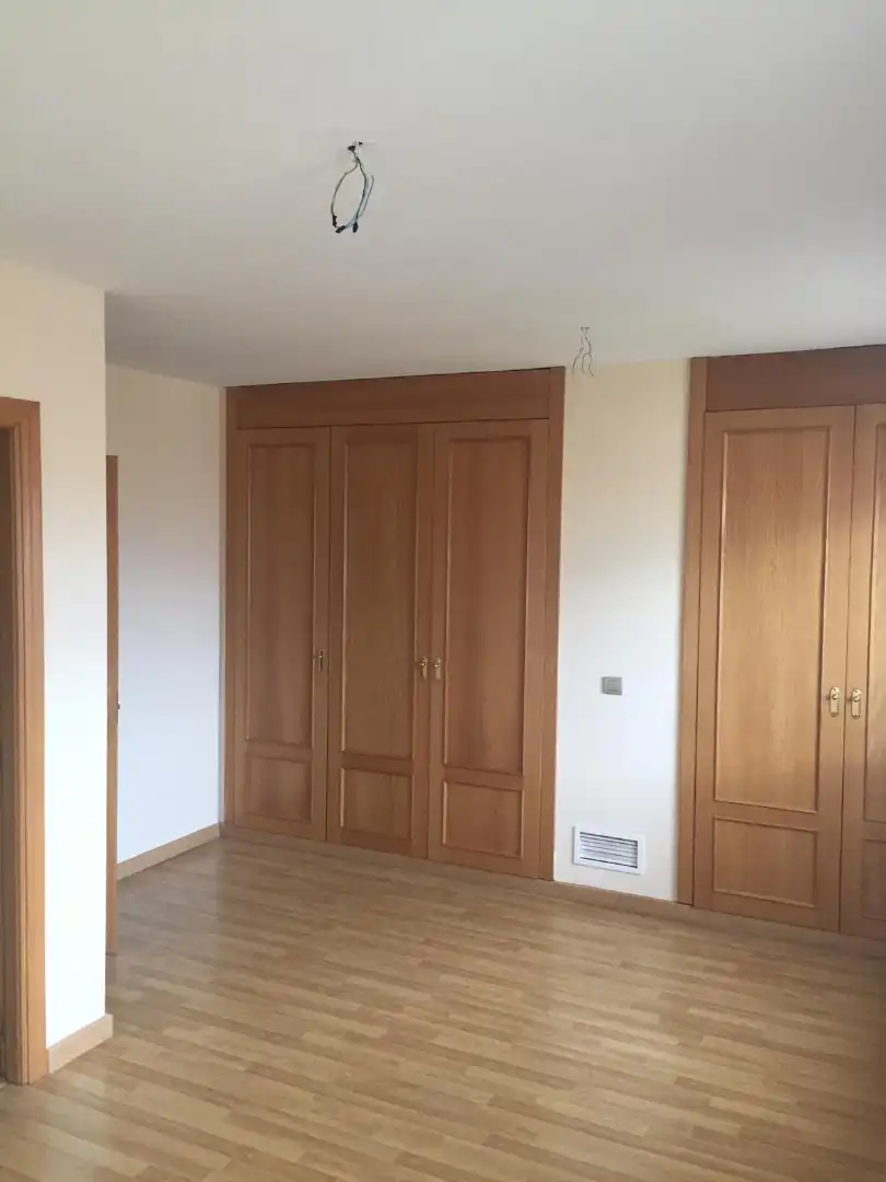 Habitación de Casa adosada en venta en Méntrida con Aire acondicionado, Calefacción y Jardín privado
