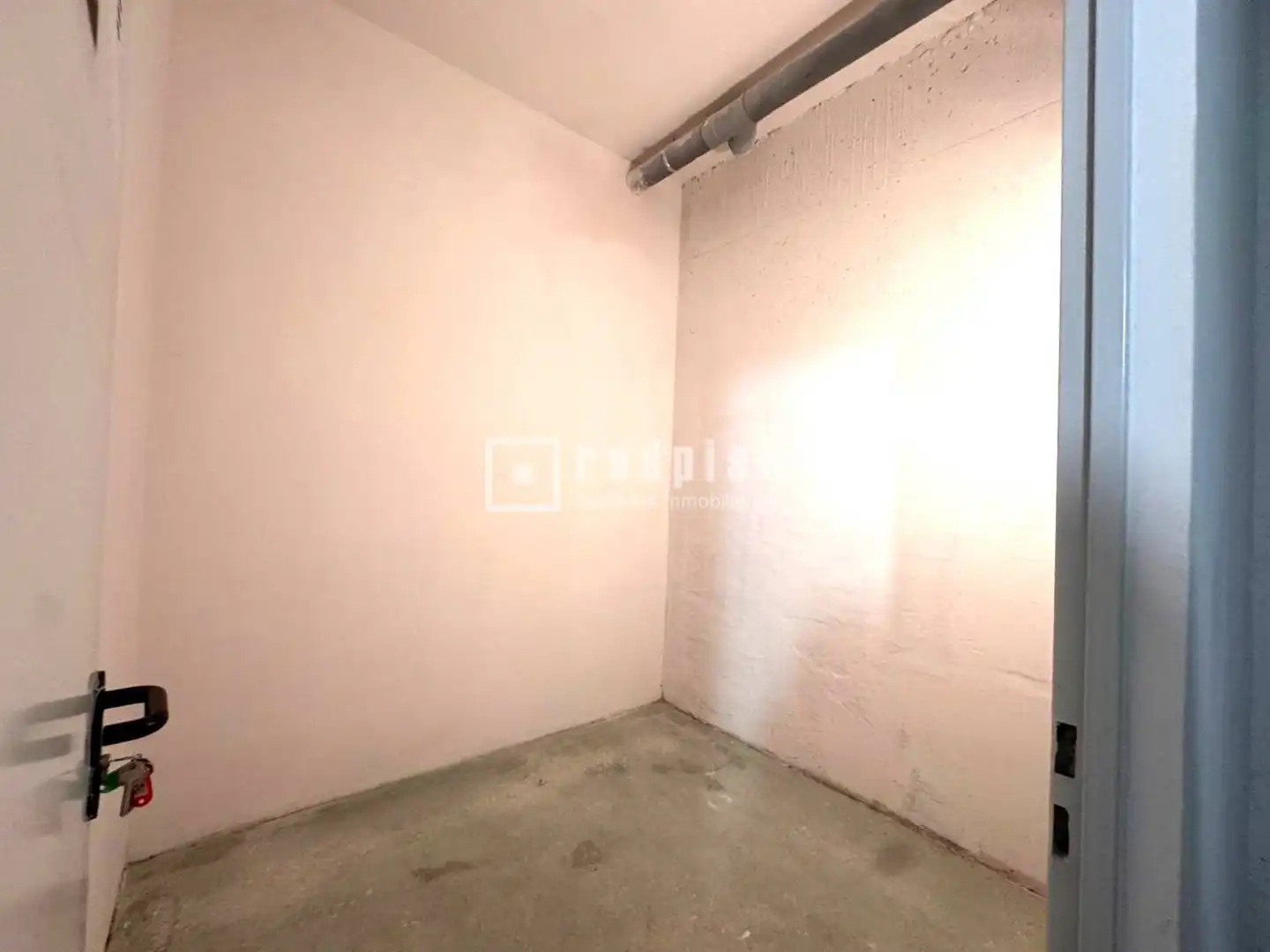 Flat for rent in de Valderribas, Adelfas
