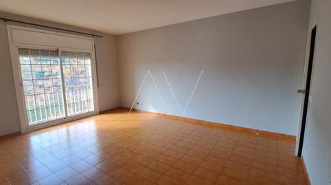 Foto 2 de Piso en venta en Independencia , Bufalà, Badalona